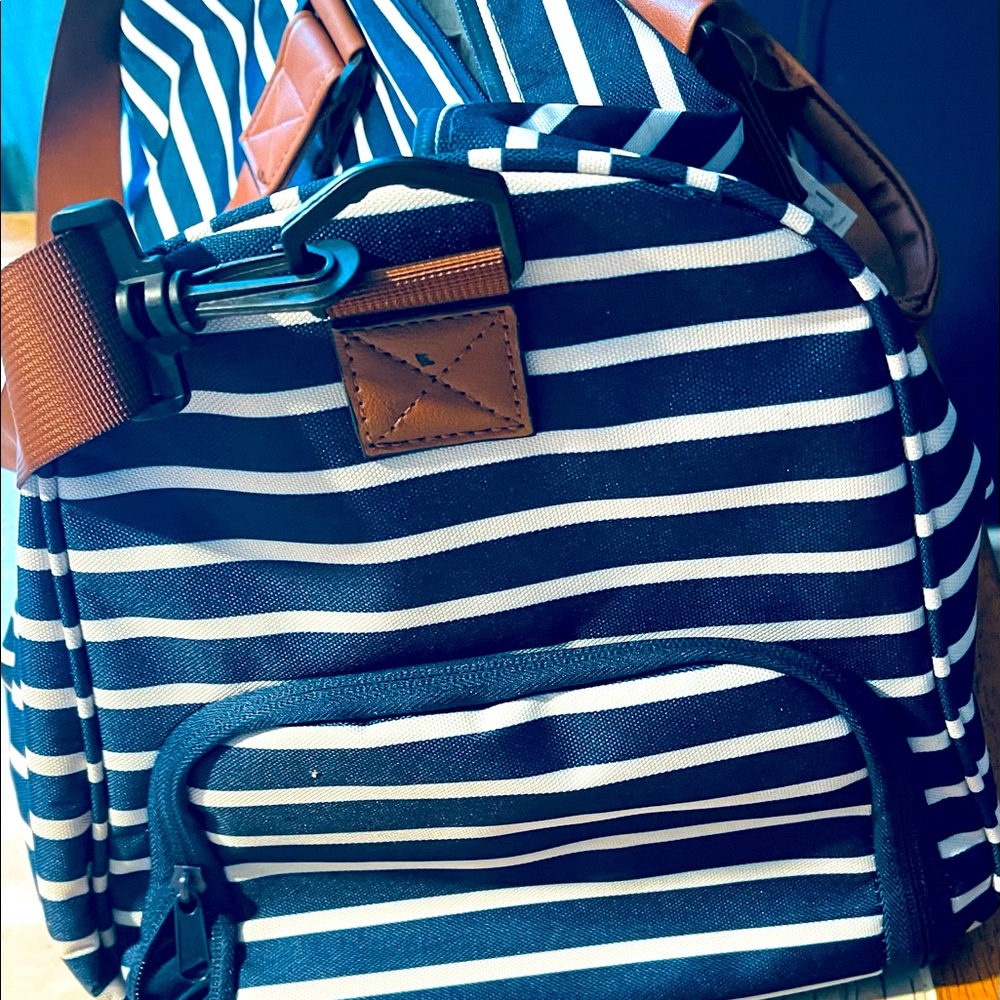 Duffle bag for travel